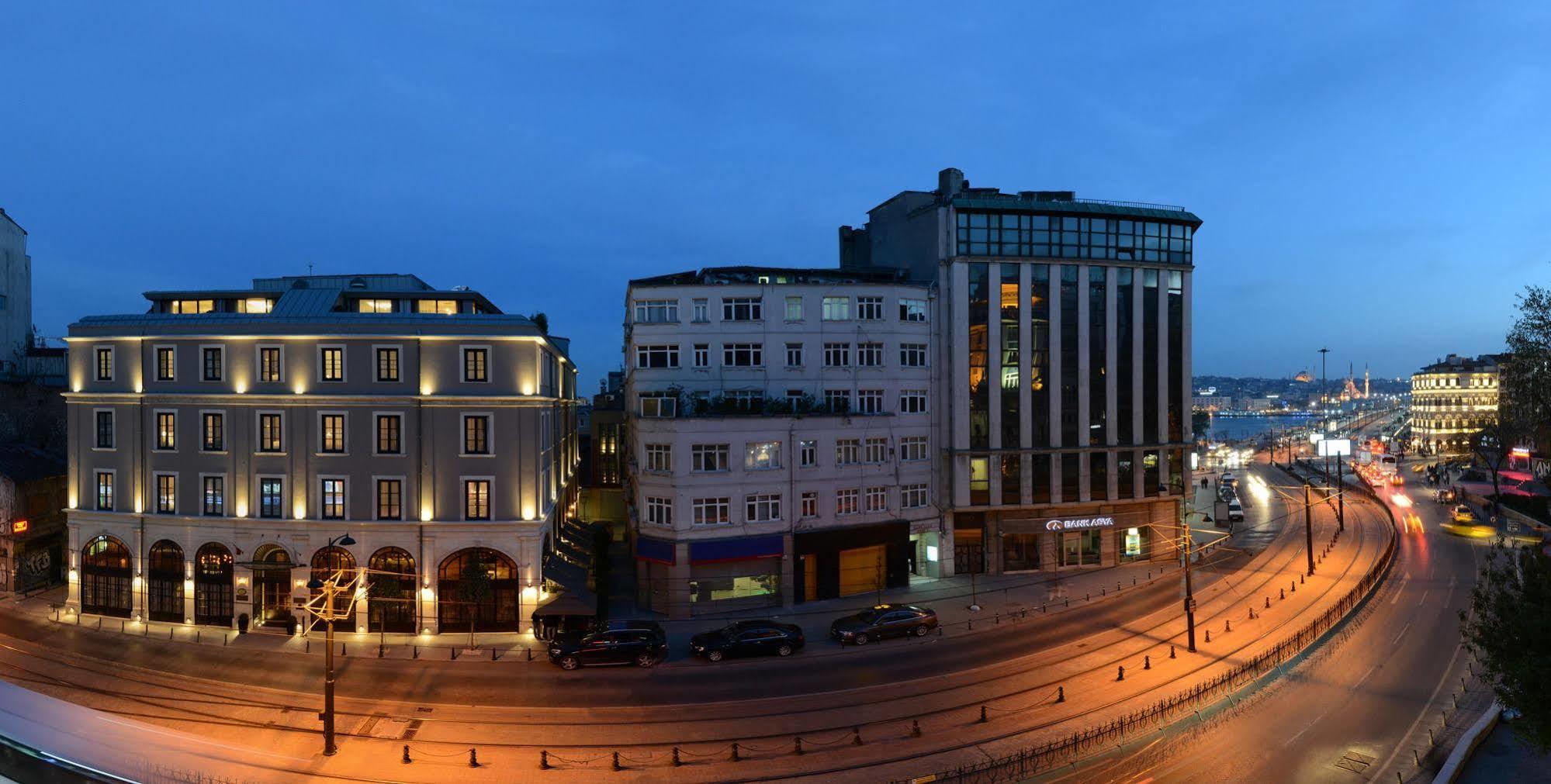10 Karakoy Hotel Istanbul Luaran gambar The building of the National Bank of Serbia